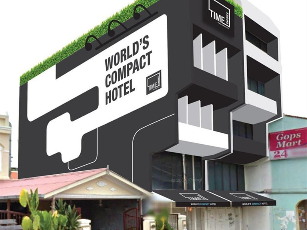 Time Capsule Hotel George Town Exteriör bild